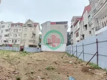 Bán thửa đất 3 mặt tiền phố Nguyễn Thị Định, mặt ngõ ô tô tránh, DT 84m2, MT 10m. Giá tốt bất ngờ