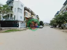 Hiếm, bán nhà KĐT Văn Phú, Tiểu biệt thự xanh mát, 77m2, 11.5 tỷ