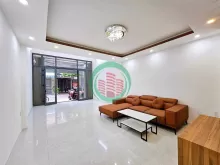 Bán nhà mới 4 tầng 250m2 đường 5m5 ngay Lý Thái Tông