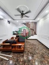 Bán nhà Cầu Giấy trung tâm quận, 30m² x 5 tầng, hơn 7 tỷ – gần Nguyễn Khang, Quan Hoa