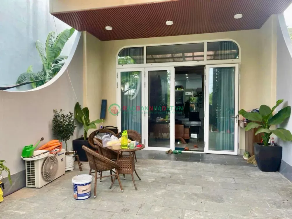 Bán nhà kiên cố 3 tầng Hòa Xuân sát khu biệt thự