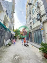 Bán nhà ở đường Quang Trung P11 đối diện chợ Hạnh Thông Tây DT 5* 17m, 2 lầu, giá chỉ 7,7 tỷ