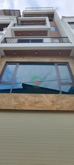 Bán nhà phân lô Ngọc Thụy 50m², 6 tầng thang máy, gara ô tô – gần Trường Quốc tế, giá 11.2 tỷ