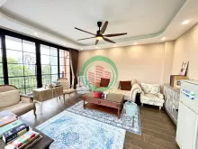 Bán nhà Phố Ngọc Thụy Long Biên, Khu vực sầm uất, Kinh doanh đỉnh.