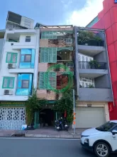 Chính Chủ Bán Mặt Tiền Trường Sa, P.2, Phú Nhuận: DT 4x18.5m, Giá Tốt Chỉ 30 Tỷ!