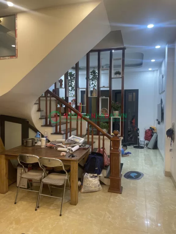 Hiếm lô góc Hoàng Hoa Thám gần phố ngõ thông kinh doanh 48m² x 5 tầng hơn 10 tỷ