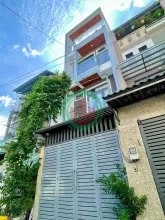 Nhà 4 tầng, hẻm 1 xẹt Đỗ Xuân Hợp, dòng tiền ổn định 10 triệu/tháng, chưa tới 4 tỷ.