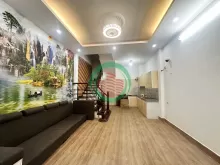 Nhà đẹp Hoàng Hoa Thám gần ngõ thông ô tô 32m² giá 7.2 tỷ