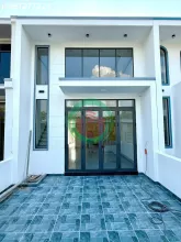 Nhà mặt tiền 7m, 3PN, gần Ecolake, Bến Cát – bán gấp 2 tỷ 180