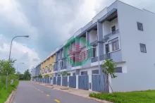 Nhà phố thương mại – trung tâm sầm uất KCN Phước Đông