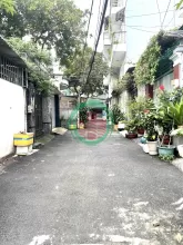 SIÊU PHẨM MỚI XÂY GẦN CÔNG VIÊN LÀNG HOA - XE HƠI ĐỖ CỬA FULL NỘI THẤT SỊN SÒ - 7.6 TỎI