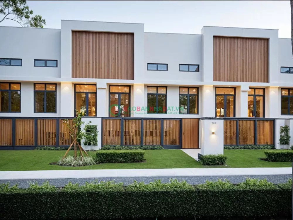 ƯU ĐÃI NGẬP TRÀN, SỔ ĐỎ TRAO TAY