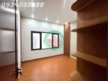 604.19.3B Ngọc Thụy 44 5 4 12 triệu.