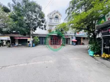 BÁN NHÀ MẶT TIỀN ĐƯỜNG Đ1 – KDC NHỊ ĐỒNG 2, P. DĨ AN – XE TẢI THÔNG – KINH DOANH VẠN NGÀNH – GIÁ CHỈ 5.3 TỶ