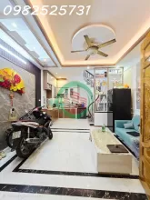 Bán nhà ngõ 420 Khương Đình - 34m 5 tầng gần ô tô - Sổ đỏ nở hậu giá 7,6 tỷ