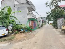 Lô đất đẹp , trục ngang Văn Cú -An Đồng -An Dương, Hải Phòng - đường thông , kinh doanh nhỏ lẻ - dân cư kín mít .