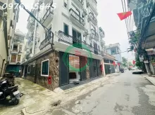 Siêu phẩm nhà đẹp 2 tầng Phú Diễn, gần UBND, DT 71m2, giá 15 tỷ 600tr có thương lượng chút