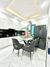 NHÀ ĐẸP CỰ KHỐI,MẶT NGÕ Ô TÔ VÀO NHÀ- LÔ GÓC XÂY ĐỘC LẬP,15M Ô TÔ TRÁNH, CV HỒ ĐIỀU HOÀ, 38M 5 TẦNG HƠN 6TỶ