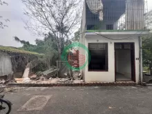 Bán đất tặng nhà