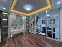 BÁN NHÀ 5 TẦNG NGỌC HỒI 40M NHÀ MỚI Ở NGAY, GẦN TRƯỜNG, CHỢ TIỆN ÍCH BẠT NGÀN