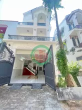 Bán Nhà Trệt 2 Lầu Phong Cách Châu Âu - Có Mương Hở Bên Hông 4M - Đường Số 10 - KDC Nam Long 2