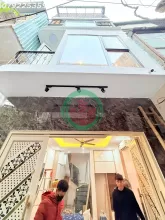 Bán Nhà! Văn Chương. Đống Đa. 27-30m x 4 tầng. Mặt Tiền 5m. Giá bán 7.5 tỷ.