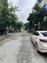 HOA HẬU LONG BIÊN Ô TÔ ĐỖ CỬA -5 TẦNG CẦU THANG MÁY