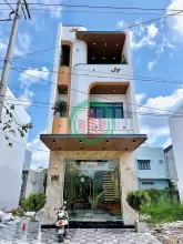 Nhà 1 trệt 2 lầu mới đẹp tại trục chính lô số 65 D1  KDC Hồng Loan - Cần Thơ