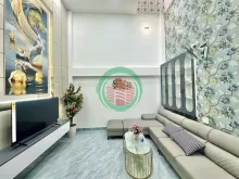 Hẻm ô tô đổ cổng Bùi Quang Là – thông Phan Huy Ích  46m²  1T 1Lửng 2L ST  4PN 6WC  Full nội thất xịn