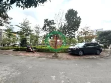 BÁN ĐẤT MẶT PHỐ VIỆT HƯNG - 56M2 - 1X TỶ- KINH DOANH - VIEW CÔNG VIÊN [0372311369]