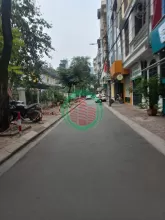 Cho thuê nhà phân lô phố Đỗ Quang giá 28 tr/tháng