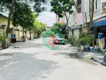 ĐẤT PHÂN LÔ VIỆT HƯNG - 65M2 - VIEW HỒ CÔNG VIÊN - Ô TÔ TẢI TRÁNH - 9.8 Tỷ  0372311369