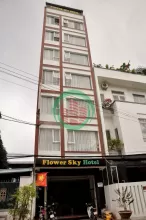 GIẢM MẠNH 2TY CHO CĂN KHÁCH SẠN CÁCH BIỂN CHỈ 200M GẦN CHỢ KHU TRUNG TÂM PHÍA BẮC NHA TRANG