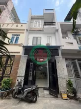 HÀNG MỚI – NHÀ ĐẸP NGAY NGÃ TƯ 4 XÃ – HẺM XE HƠI 6M – GIÁ CHỈ HƠN 4XX. LH:0353671440.