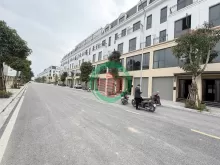 LIỀN KỀ LK-13.12 VIEW SÔNG MÃ – ĐƯỜNG 17M KẾT NỐI QL1A, GIÁ TỐT. HTLS 0%. ÂN HẠN GỐC