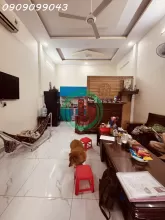 NHÀ BÁN GIÁP SONG HÀNH,TRƯỜNG CHINH-QUA TÂN BÌNH CHỈ VÀI PHÚTNHÀ 4 TẦNG BTCT VÀO Ở NGAY.GẦN CHỢ AN SƯƠNG