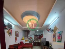 NHÀ PHỐ CẦU GIẤY, VỊ TRÍ TRUNG TÂM, GẦN TRƯỜNG HỌC, BỆNH VIỆN 198, NGÕ RỘNG THOÁNG, MỚI ĐẸP Ở NGAY!