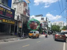 Quận 7. Bán Toà CHDV Đường Lê Văn Lương, Ngay Lotter Mart. 7 Tầng, 35 Phòng Cao Cấp, 88 Tỷ