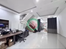 30 TỶ - TÒA CĂN HỘ DỊCH VỤ 7 TẦNG 6.5X26M - SỔ VUÔNG ĐẸP - 30 PHÒNG - THANG MÁY - THOÁT HIỂM - PCCC - MẶT TIỀN ĐƯỜNG AN HỘI - PHƯỜNG 13 GÒ VẤP. ---‐-------------------------------------- - Diện tích: 6.44x26m sổ vuông đẹp, nở hậu tài lộc 6.5m, công nhận 1