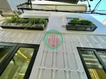 Bán nhà hẻm cạnh đường Nguyễn Văn Linh, Tân Thuận, Quận 7 TPHCM, cách đường xe tải khoảng 20m.