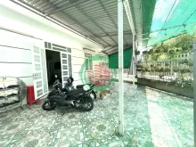 Bán nhà trệt Rạch Bến Bạ, Phường Hưng Phú, TP. Cần Thơ. Vị trí Gần Căn Nhà Màu Tím đường Chí Sinh.
