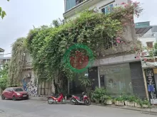 cần bán nhà Ngõ 94 Thượng Thanh Long Biên oto tránh, Diện tích 55m2 mặt tiền 8m,kinh doanh đỉnh Đường 3 oto tránh sát Trường cấp 3 lý thường kiệt nhà cũ 3tang xác đinh bán đất tặng nhà giá chào 13,3ty lh em phi 0968837286