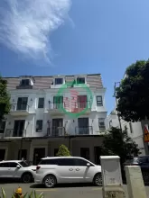 Chính chủ cần bán nhà phố Sim City Q9