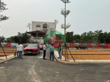 Đất ở gần trường học trung tâm hành chính và chợ!!