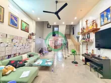 Giáp PHÚ NHUẬN đg Nguyễn Văn Công, P3, Gò Vấp - 105m2 (5.2 x 20) - 4Tầng (4P ngủ) có sân thượng.