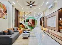 Gò Vấp - 90m2 - 3 Tầng - Hẻm Xe Hơi Thẳng Tắp - Góc 2 Mặt Thoáng - Gần Công Viên Làng HoaChỉ 7,3 T + DT: 4,3m X 19m. + KC: 3 tầng, sân thượng, sân xe rộng, 5PN, 5wc, PK, bếp thoáng. + Phù hợp ở, cho thuê, làm VP Cty.  + Sổ hồng riêng, hoàn công đủ, không 