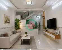 HXH 8M KHU DÂN TRÍ -4 TẦNG BTCT- HOÀN CÔNG ĐỦ- 100M RA QL1A -SANG GÒ VẤP 5 PHÚT- CHỦ MỚI SƠN SỬA TÚT TÁT LẠI MỚI COONG- NAY CHỦ BAY VỀ MỸ NÊN BÁN LẠI