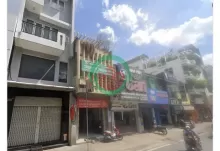 MẶT BẰNG KINH DOANH CẦN CHO THUÊ - Trần Hưng Đạo Q.5 (khúc Tản Đà, TrầnHưng Đạo). - Gần Ngân hàng ACB, Trường Trần HữuTrang, Nhà Hàng Ái Huê, Chợ Xã Tây.   - Mặt bằng cho thuê 52m2 (4,3m * 12m) - Trần nhà cao 8m rộng thoáng - Không cho thuê : bán quán ăn 