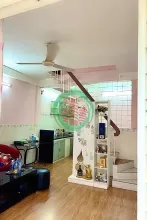 NHANH THÌ CÒN- 4 TẦNG BTCT - 0 LỘ GIỚI - HẺM 1/ - GẦN MẶT TIỀN - VỊ TRÍ VÀNGGiá: Chỉ nhỉnh 3,5 tỷ còn TL  _DT 4x6m xây.1 trệt 2 lầu sân thượng 2PN, 2WC có sân thượng + ban công  _Tại XVNT 2 chiều, gần bến xe Miền Đông, khu tiện di chuyển hướng đi Thủ Đức,