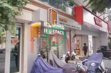 SANG MẶT BẰNG VĂN PHÒNG 80M2 ĐANG THUÊ Ở MẶT TIỀN ĐƯỜNG NGUYỄN CẢNH CHÂN Q1. LH:0765777099.